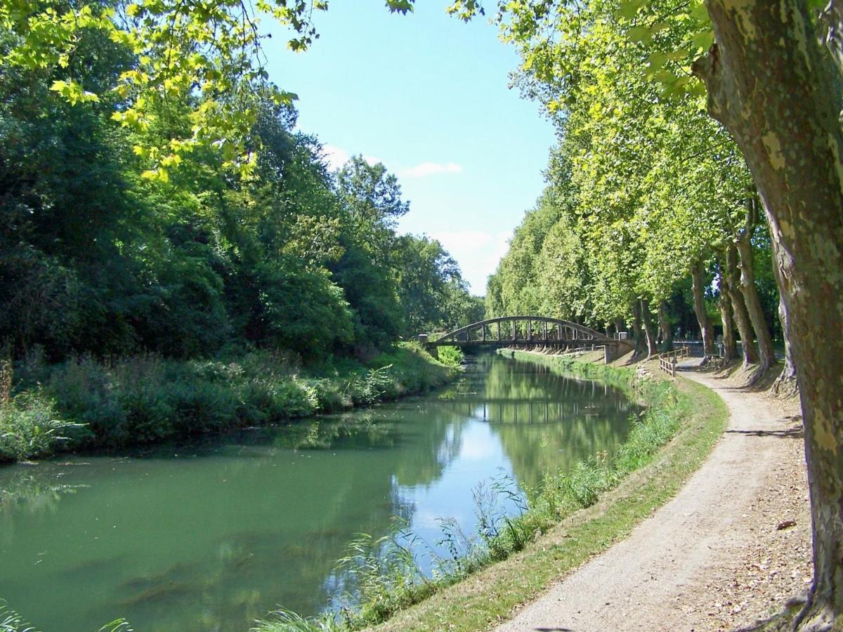 Castets-en-Dorthe Les Chambres Du Canal מראה חיצוני תמונה